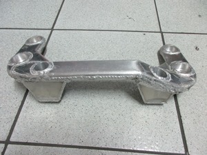 Traverse alu support de boite type Prodrive (entraxe rail 33 ou 32.5) - 785.00 HT