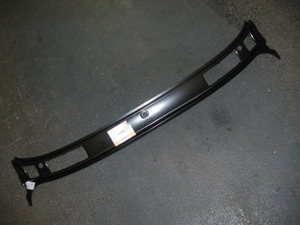 Baie de pare brise = 178.00 € HT