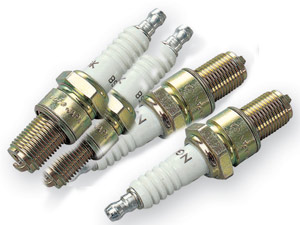 Bougies de remplacement Haute Performance - 4 x 28.57 = 114.28 HT